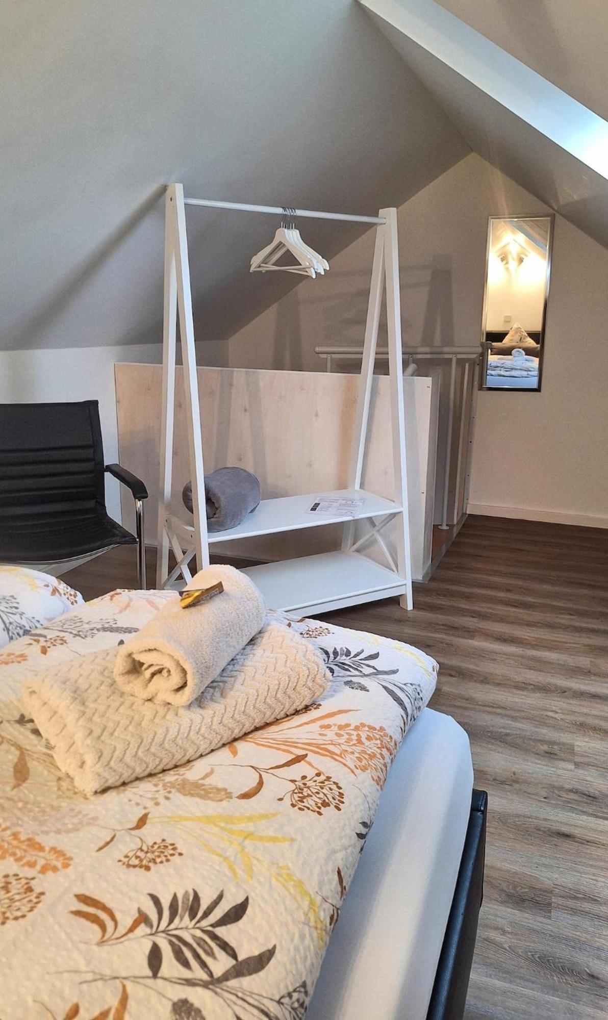 Auszeit2 - Stilvolle Dachwohnung Mit Parkplatz - Zentrumsnah Apartment *